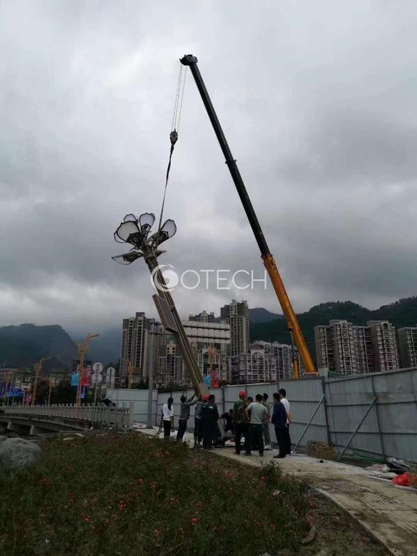 640x1280 double sided P3.33Light Pole Led Display 03.jpg